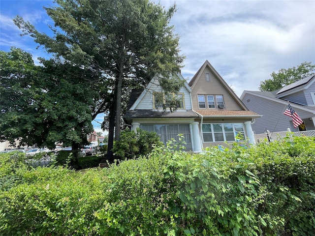 384 Hawthorne Ave, Yonkers, NY 10705 - view of property exterior