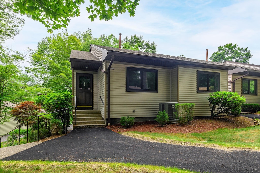 118 Village Rd Unit A, Yorktown Heights, NY 10598 - photo 1