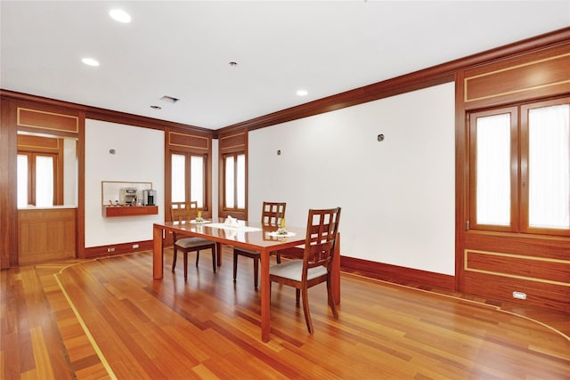 181 Walnut St, Lynbrook, NY 11563 - dining room featuring ornamental molding, light wood finished floors, and recessed lighting