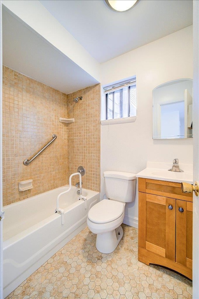 1109 Cherry Hill Dr Unit 1109, Poughkeepsie, NY 12603 - full bathroom with washtub / shower combination and vanity