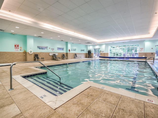 195 Pond View Dr Unit Ca0208, Port Washington, NY 11050 - view of indoor pool