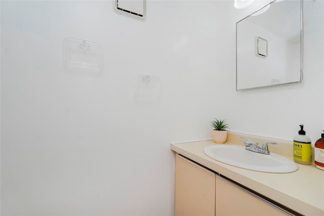 21 Carol Pl, Staten Island, NY 10303 - bathroom featuring vanity