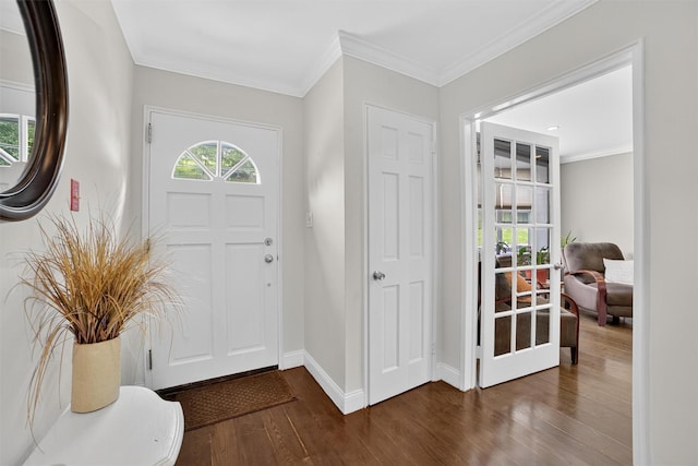 167 Hillview Ave, Yonkers, NY 10704 - entrance foyer with wood finished floors and crown molding
