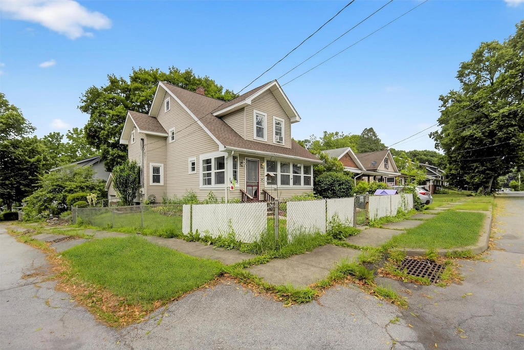 63 Oakdale Ave, Poughkeepsie, NY 12601 - photo 1