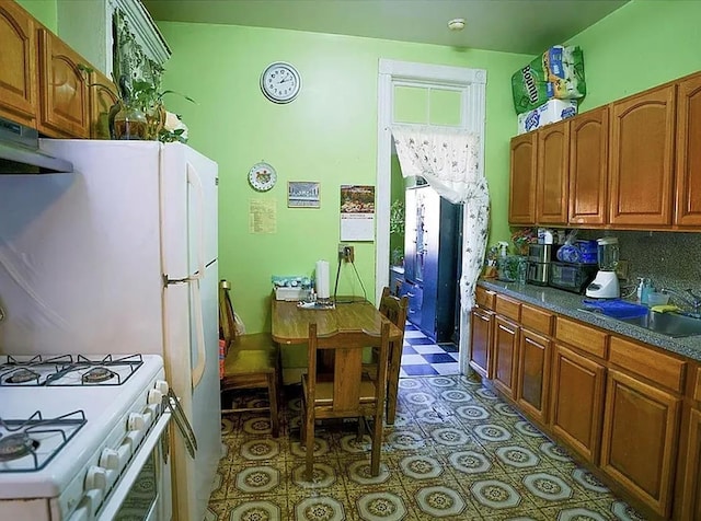 668 Broadway Unit 11, Brooklyn, NY 11206 - photo 3