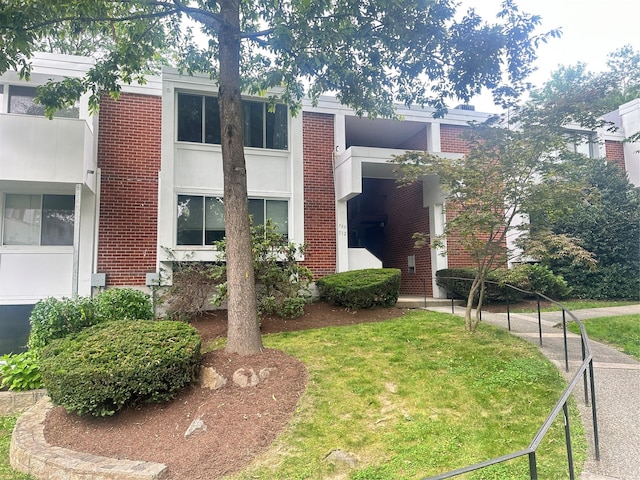 712 Colony Dr, Hartsdale, NY 10530 - photo 1