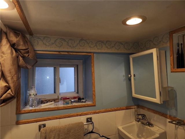 815 Swinton Ave, Bronx, NY 10465 - bathroom featuring a sink