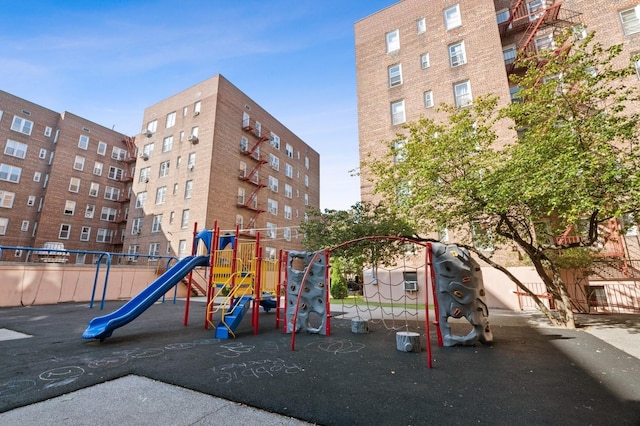 33-25 90th St Unit 3A, Jackson Heights, NY 11372 - view of community jungle gym