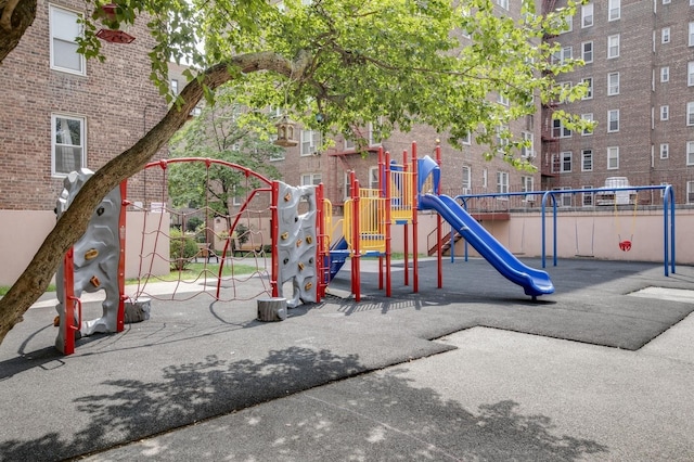 33-25 90th St Unit 3A, Jackson Heights, NY 11372 - view of community play area