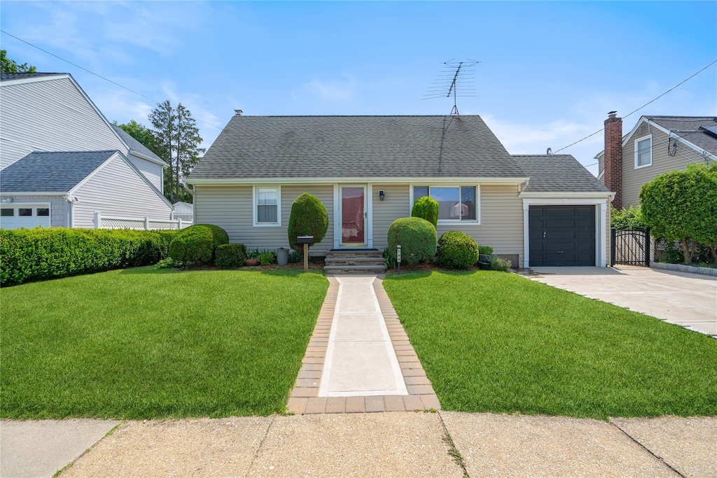 144 E Zoranne Dr, Farmingdale, NY 11735 - photo 1