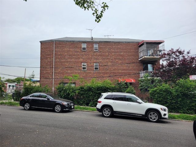 79-15 Kneeland Ave, Elmhurst, NY 11373 - photo 1