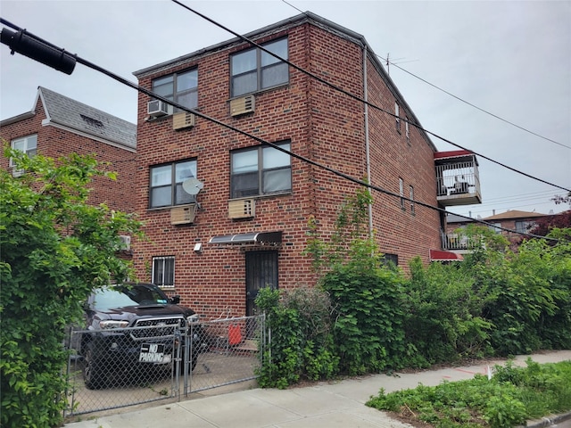 79-15 Kneeland Ave, Elmhurst, NY 11373 - photo 4
