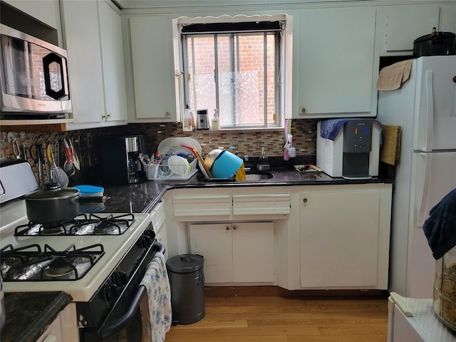 79-15 Kneeland Ave, Elmhurst, NY 11373 - photo 7