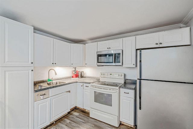 413 Glen Dr, Shirley, NY 11967 - photo 18