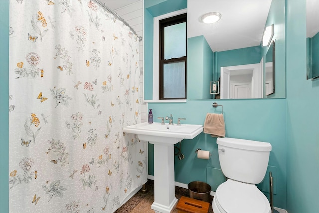 37 Central Ave Unit 2G, Hartsdale, NY 10530 - bathroom with toilet and a shower with curtain