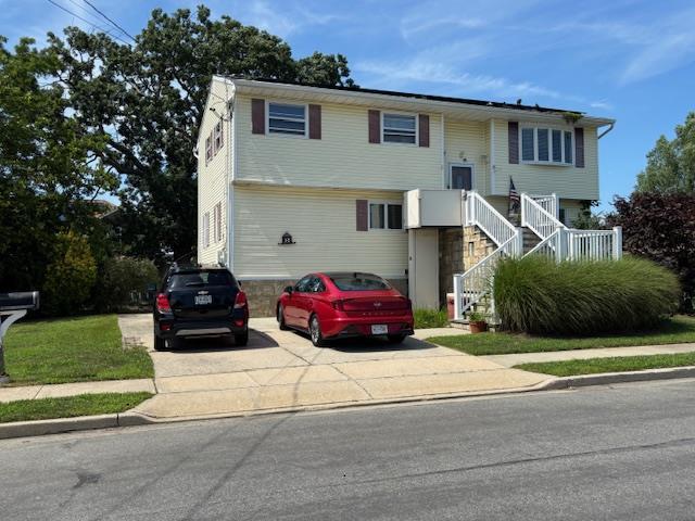 68 Knoll St, Lindenhurst, NY 11757 - photo 4