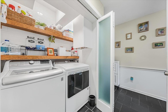 48 Eastview Rd, Highland Mills, NY 10930 - laundry area featuring washing machine and dryer and dark tile patterned floors