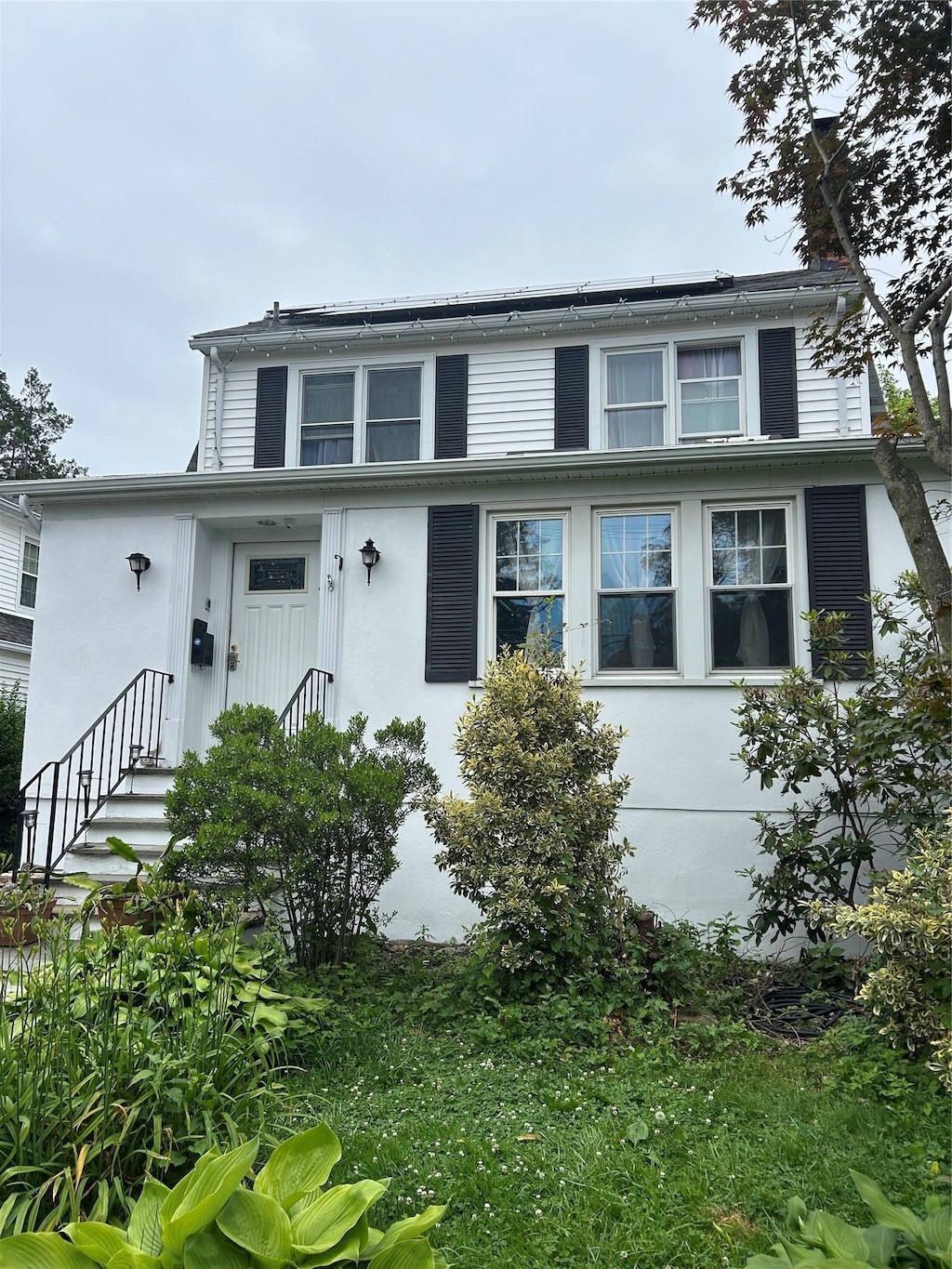 77 Smith, White Plains, NY 10605 - view of bungalow-style house