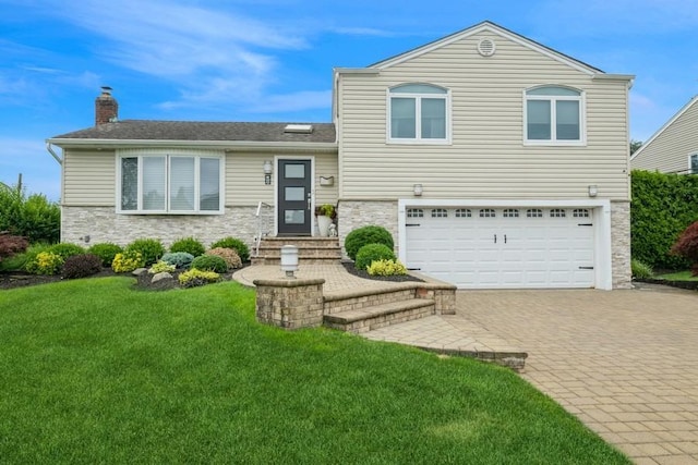 17 Keswick Ln, Plainview, NY 11803 - photo 1