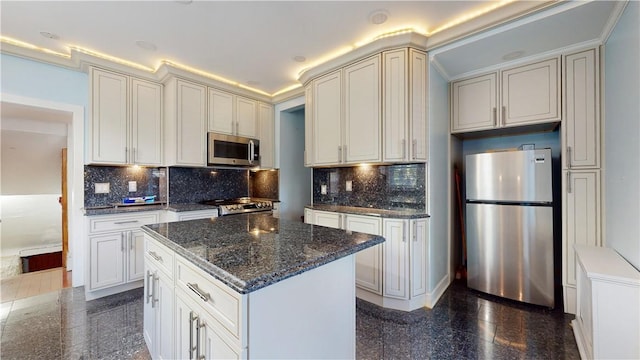 14 Hamilton Ave, New Rochelle, NY 10801 - photo 6