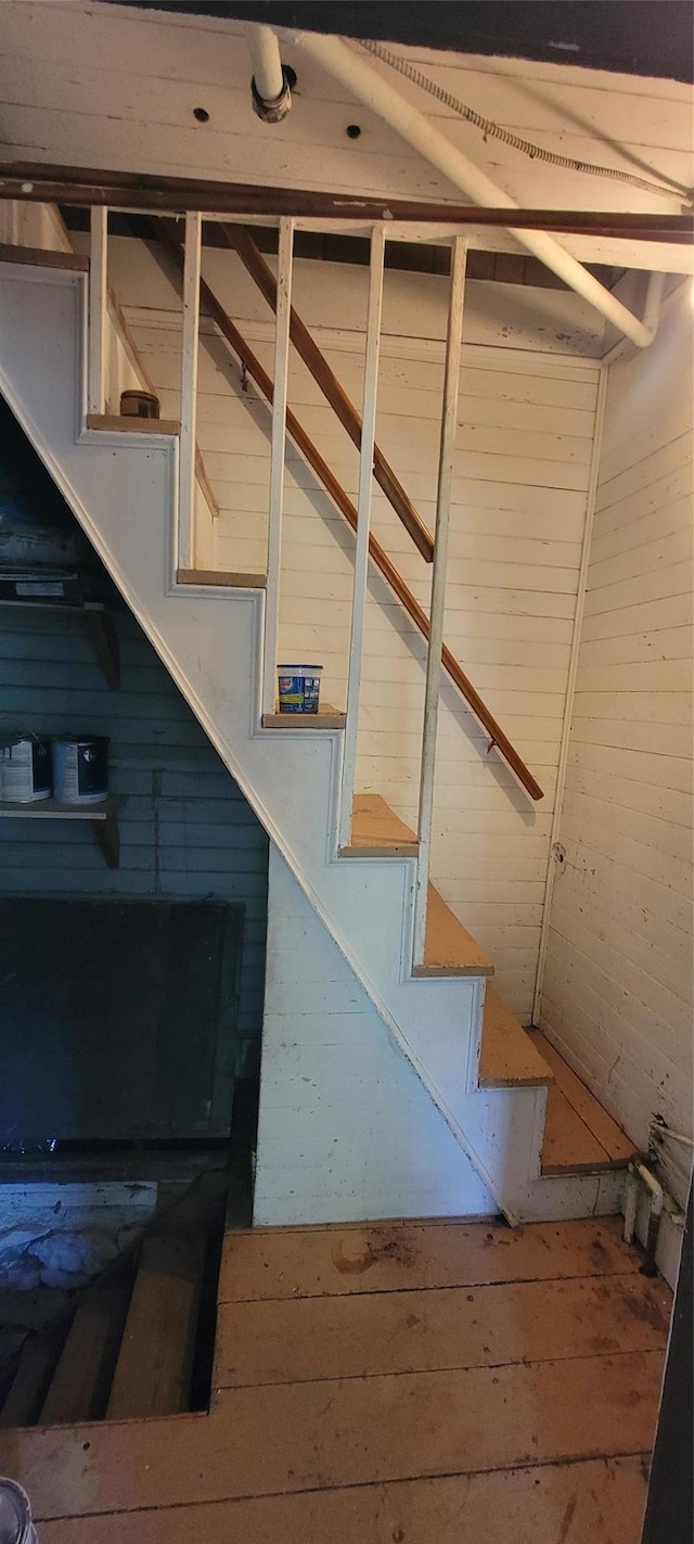 5-7 Myrtle Ave, Pine Plains, NY 12567 - view of stairs