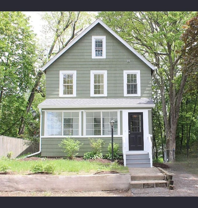 215 Henry St, Buchanan, NY 10511 - photo 1