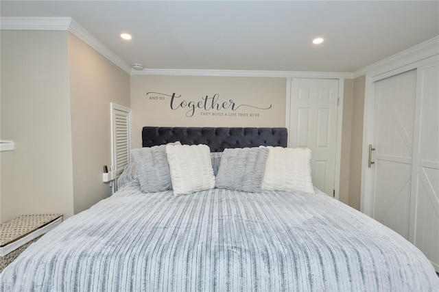 112 N Columbus Ave, Mount Vernon, NY 10553 - bedroom featuring crown molding and recessed lighting