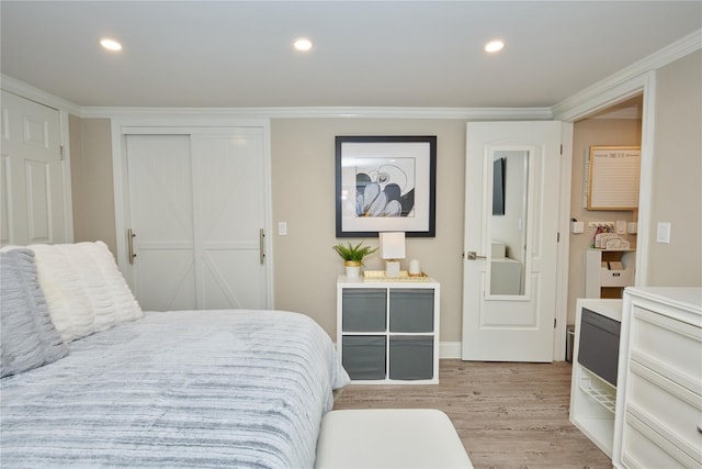 112 N Columbus Ave, Mount Vernon, NY 10553 - bedroom featuring light wood-type flooring, crown molding, recessed lighting, and a closet