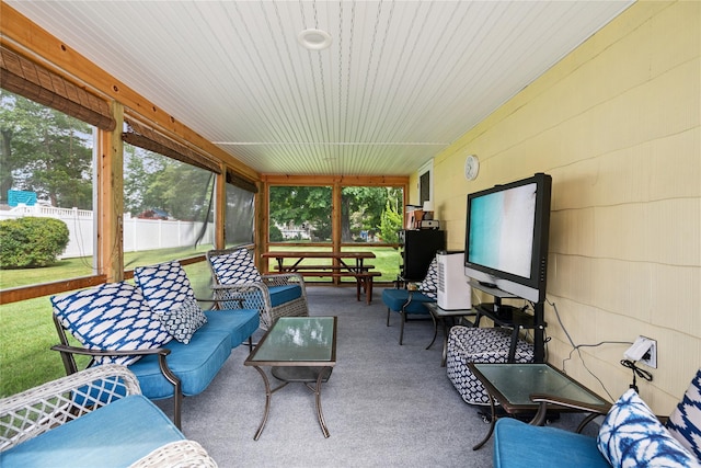 6 Vermont St, Lindenhurst, NY 11757 - sunroom / solarium with outdoor lounge area