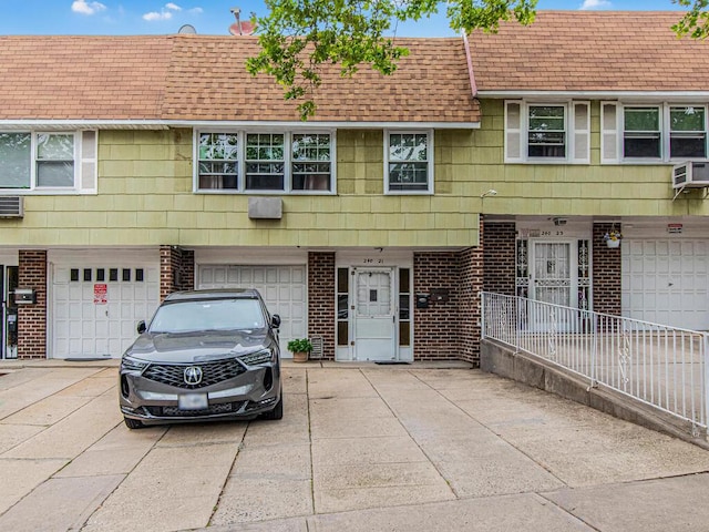 240-21 68th Ave Unit 10, Douglaston, NY 11362 - photo 2