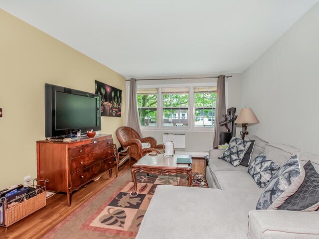240-21 68th Ave Unit 10, Douglaston, NY 11362 - photo 4