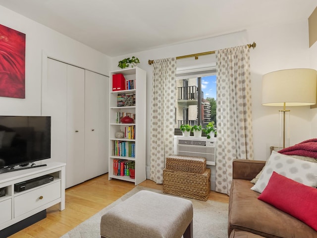 666 Pelham Rd Unit 3N, New Rochelle, NY 10805 - sitting room featuring light wood-style flooring
