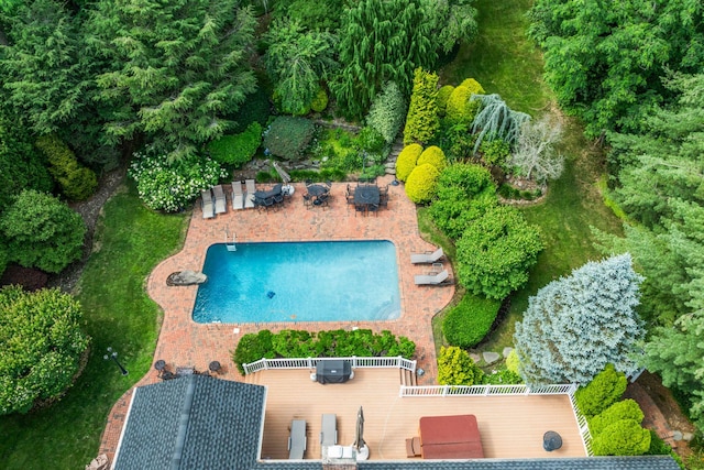 14 Etna Ln, Dix Hills, NY 11746 - aerial view of property and surrounding area featuring a pool area