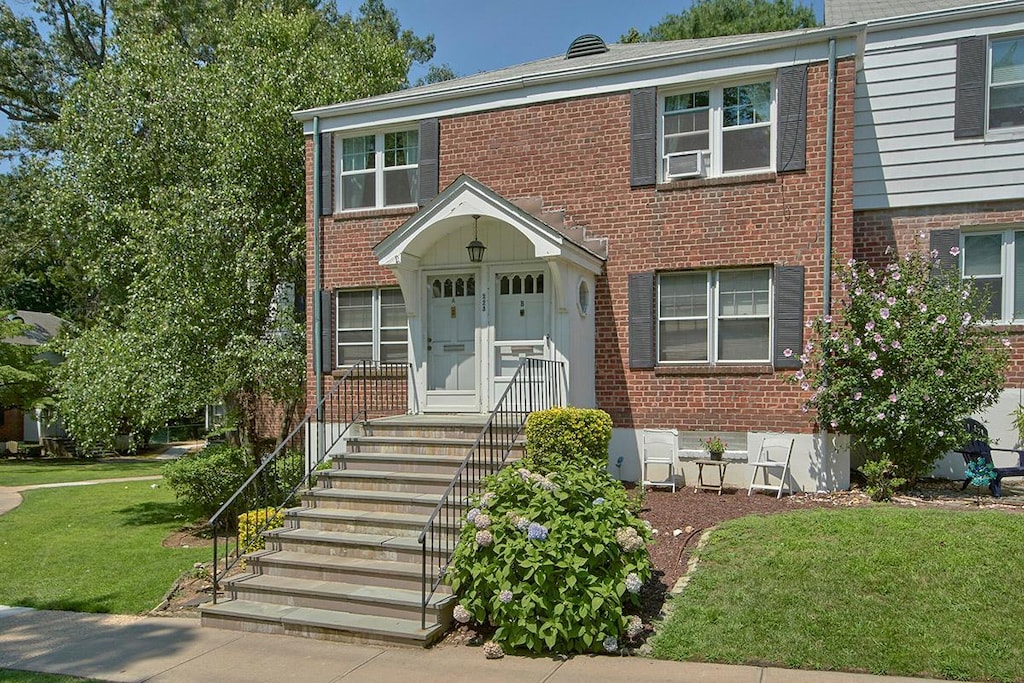 2 Peck Ave Unit 223B, Rye, NY 10580 - photo 1