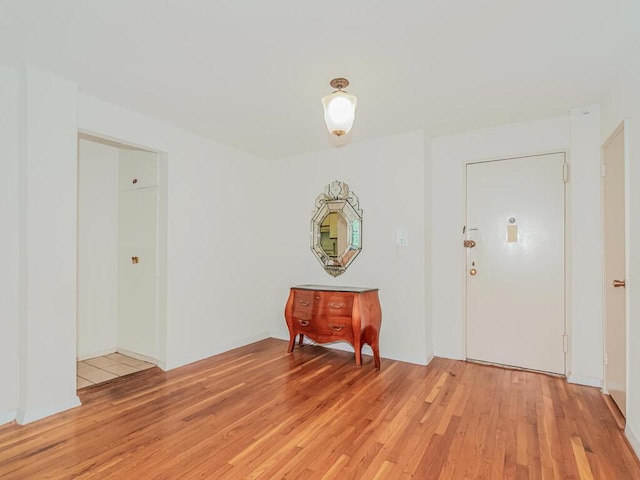 679 W 239th St W Unit 3J, Bronx, NY 10463 - entrance foyer with light wood-style flooring