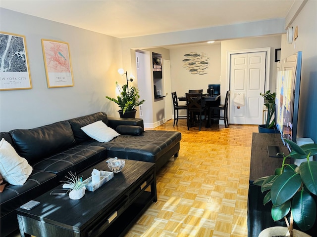 6515 Alderton St Unit 2A, Rego Park, NY 11374 - view of living room