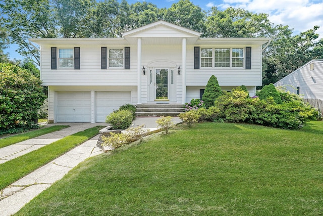 708 Bohemia Pkwy, Sayville, NY 11782 - photo 1