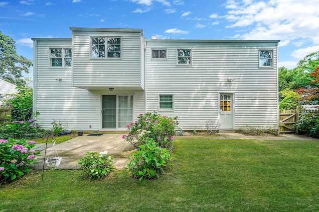 708 Bohemia Pkwy, Sayville, NY 11782 - photo 28