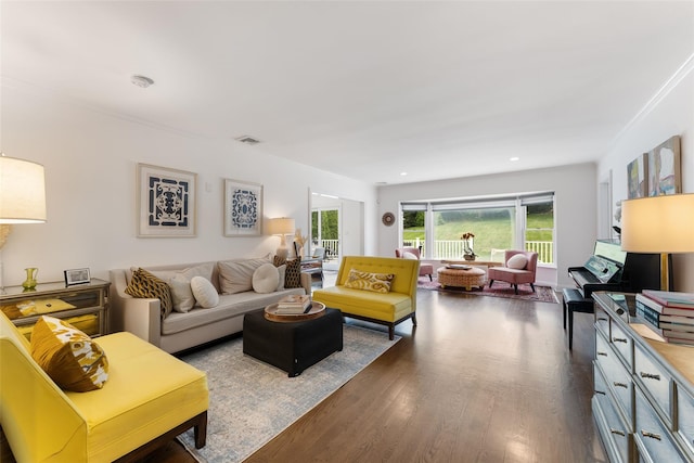 130 Carthage Rd, Scarsdale, NY 10583 - living room with wood finished floors and recessed lighting