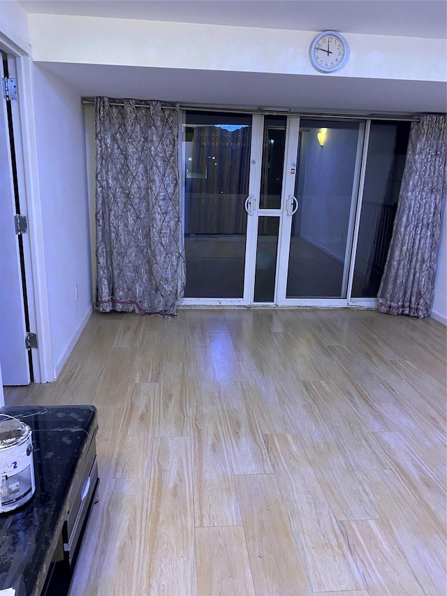 14075 Ash Ave Unit 7D, Flushing, NY 11355 - photo 1