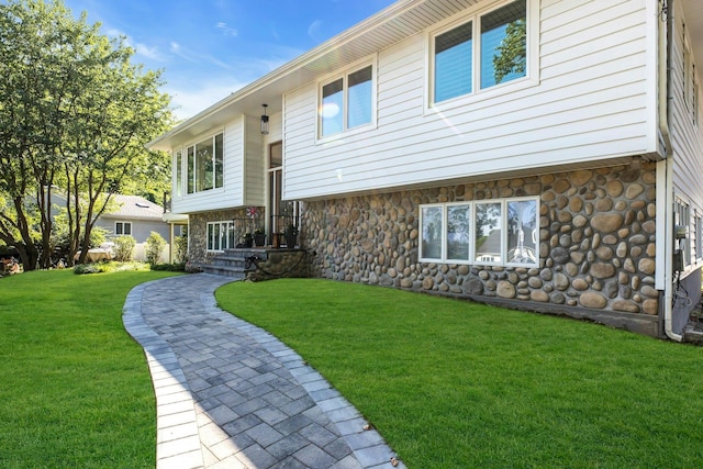 14 Tudor Dr, Northport, NY 11768 - photo 2
