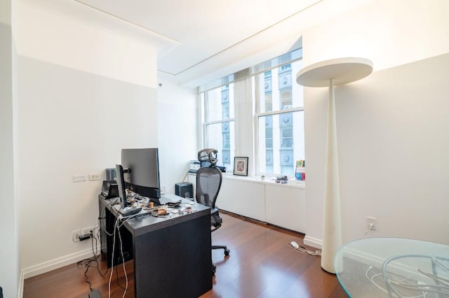 55 Wall St Unit 610, New York Manhattan, NY 10005 - office space featuring wood finished floors and baseboards