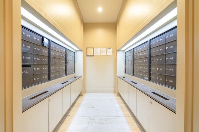55 Wall St Unit 610, New York Manhattan, NY 10005 - view of community featuring mail area and crown molding