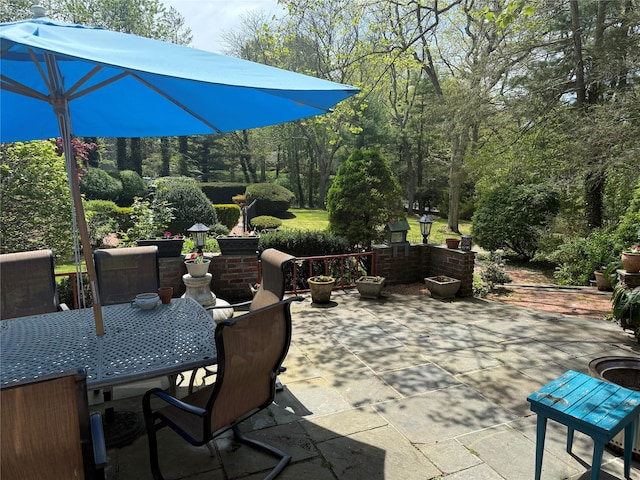 8 Lisa Dr, Dix Hills, NY 11746 - view of patio featuring outdoor dining space