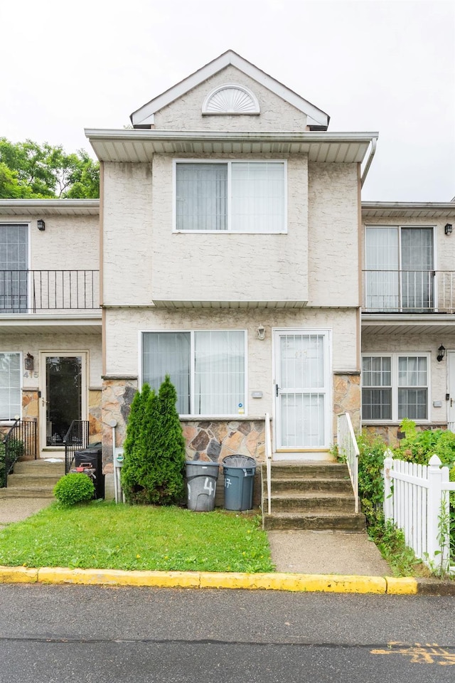 417SKYLINEDRIVE Skyline, Staten Island, NY 10304 - photo 1