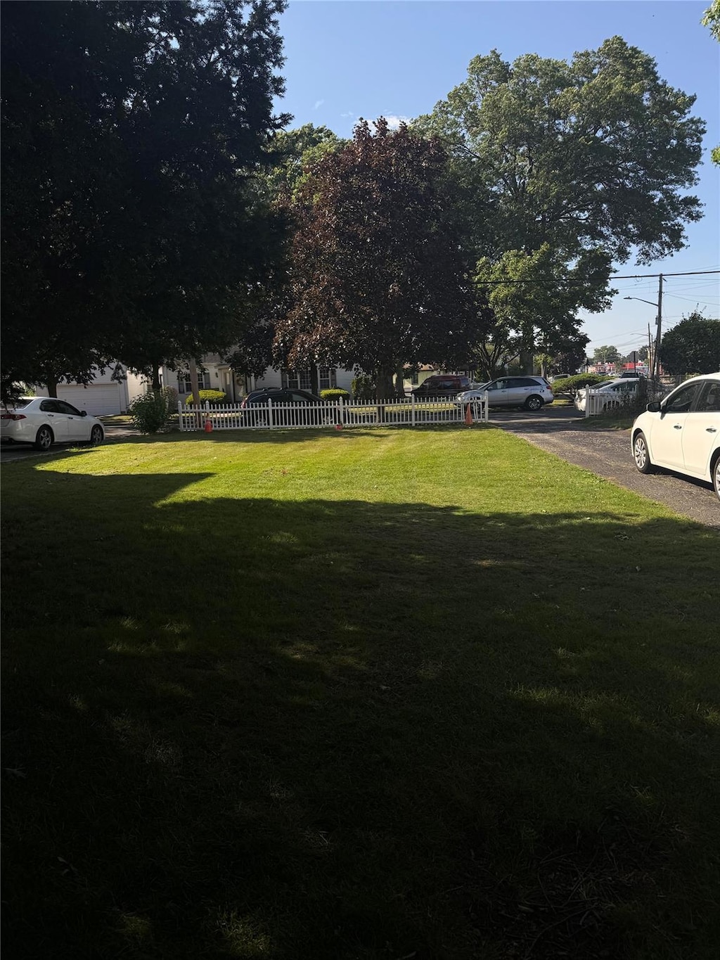 120 Oak Ave, Hempstead, NY 11550 - photo 2