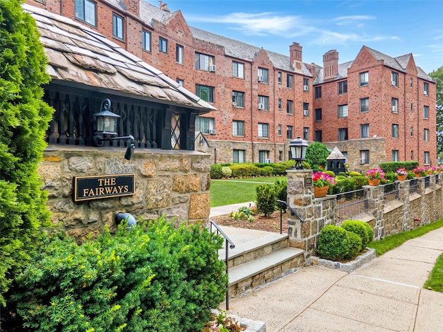 914 Wynnewood Rd Unit 3R, Pelham, NY 10803 - view of community / neighborhood sign