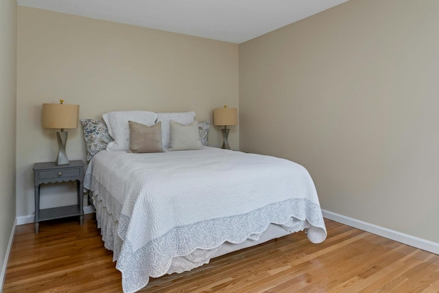623 Heritage Hls Unit B, Somers, NY 10589 - bedroom with wood finished floors