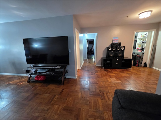1234MIDLAND Ave Ave Unit 1C, Bronxville, NY 10708 - living room featuring baseboards