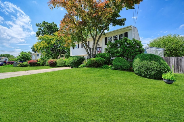 27 Douglass St, Brentwood, NY 11717 - photo 2